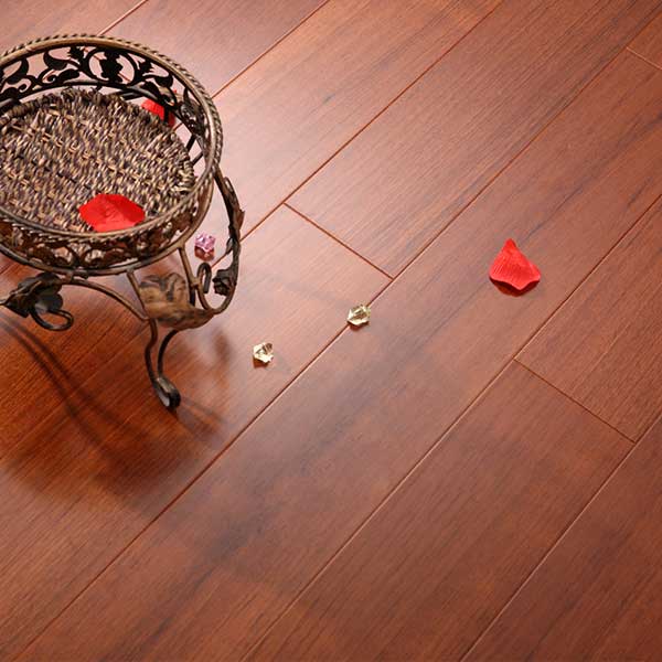 歐派實(shí)木地板