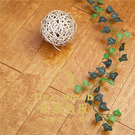 木地板飾漆好壞如何看？