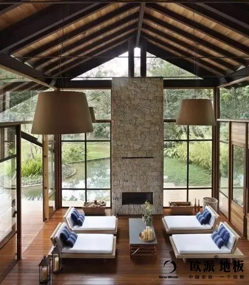 落地窗和木地板的結合！